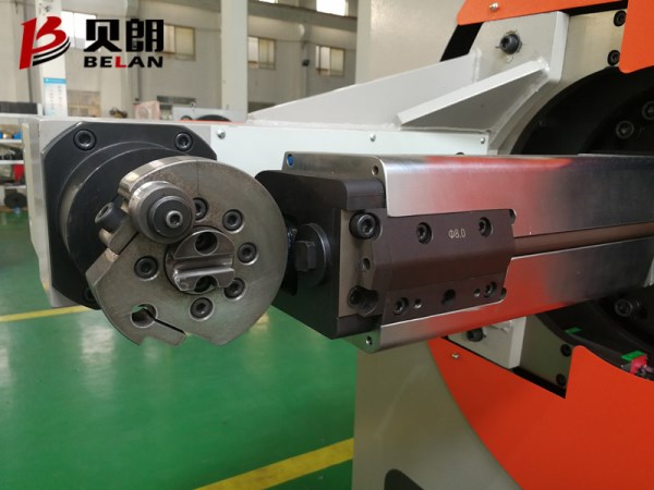 線(xiàn)材自動(dòng)成型機(jī)機(jī)頭